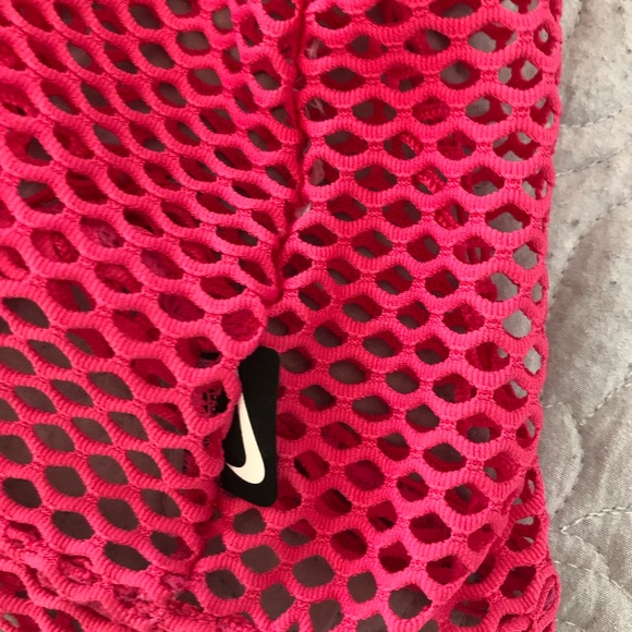 Lot bundle of 2 Nike mesh racer back tanks. M - Picture 3 of 3